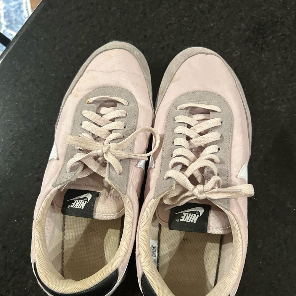 Nike Pacific Retro Daybreak Light Pink and Gray Low-Top Sneakers